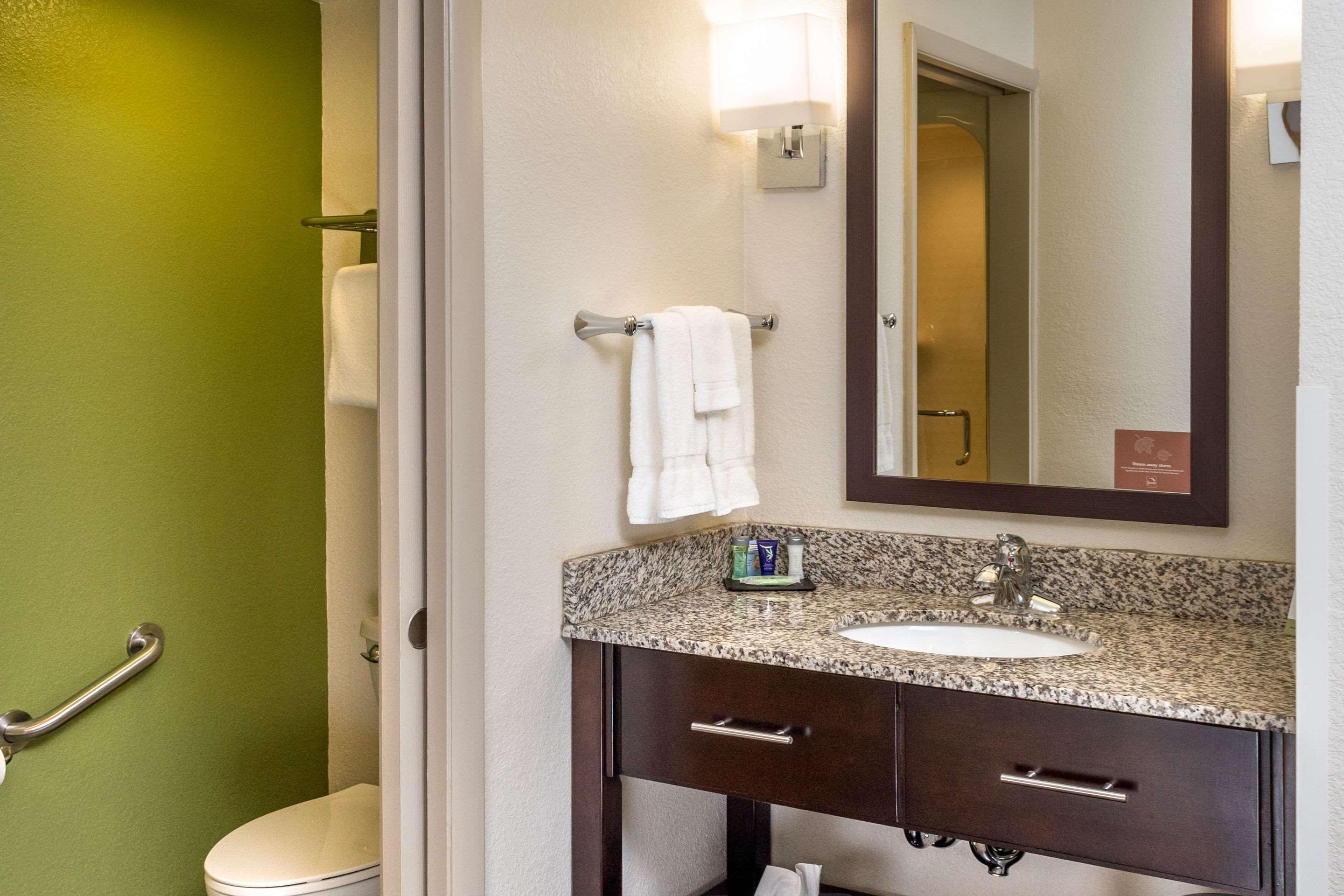 Sleep Inn & Suites Cross Lanes - South Charleston Екстериор снимка