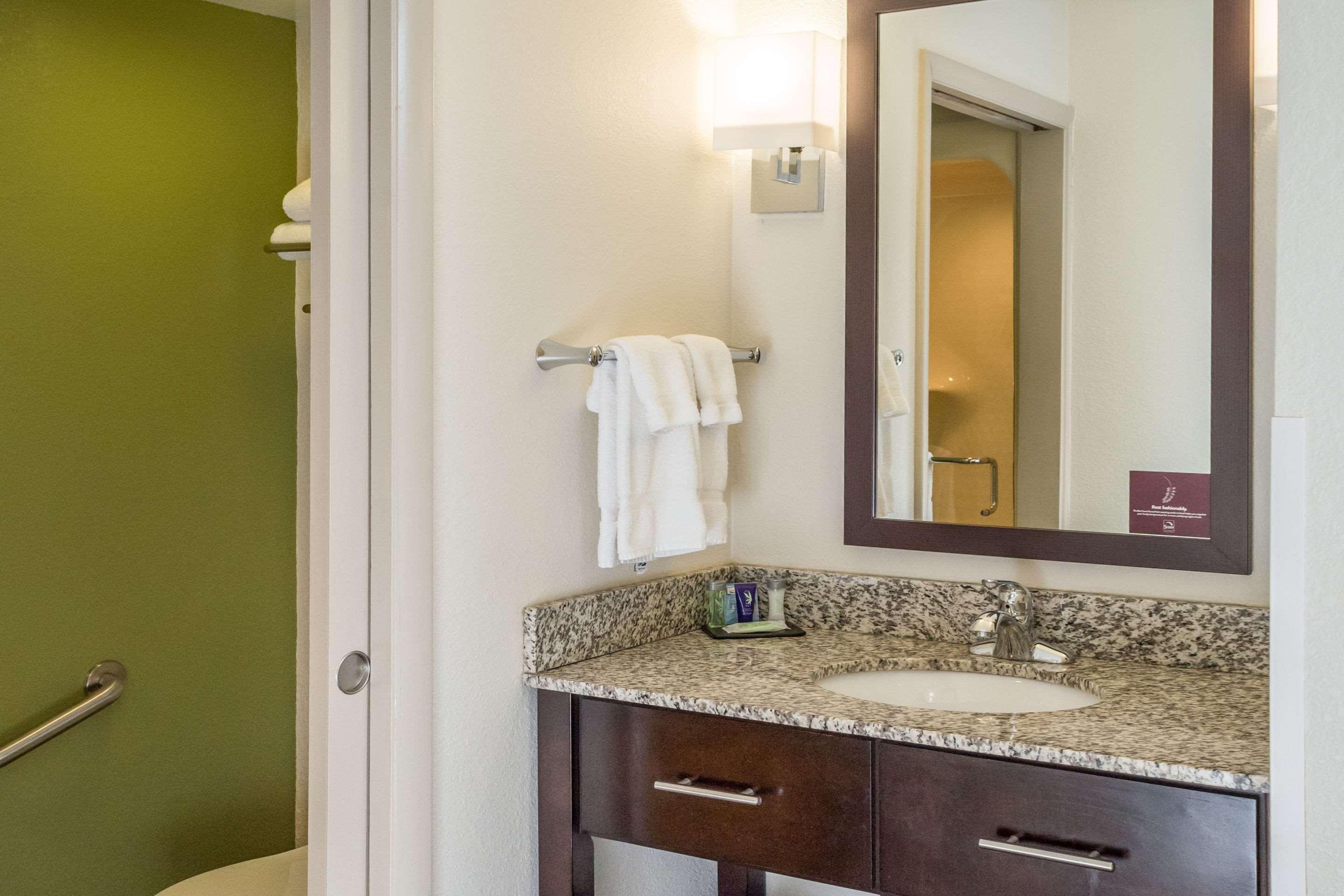 Sleep Inn & Suites Cross Lanes - South Charleston Екстериор снимка